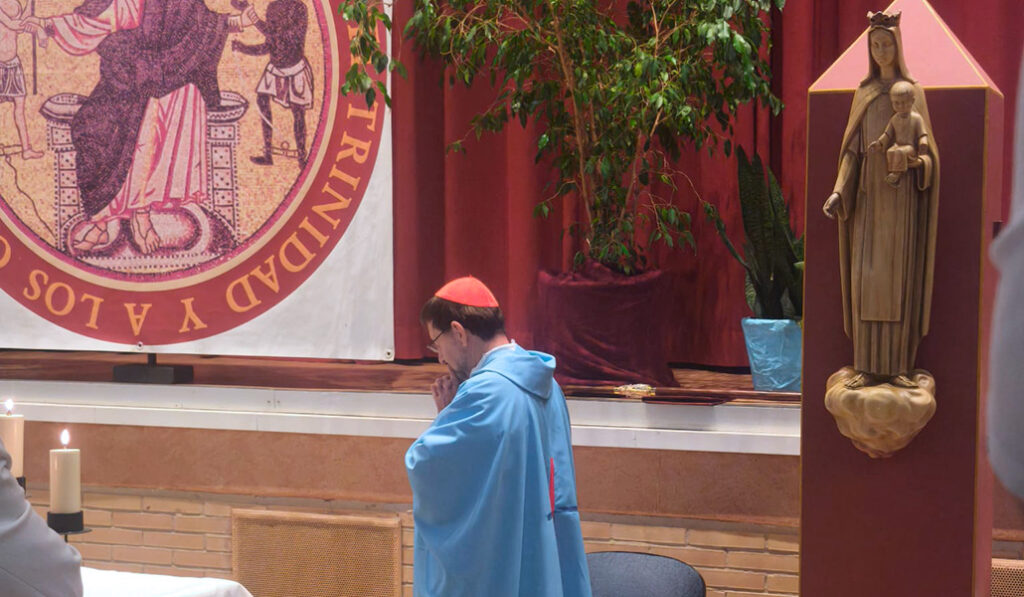 El arzobispo de Madrid durante la misa