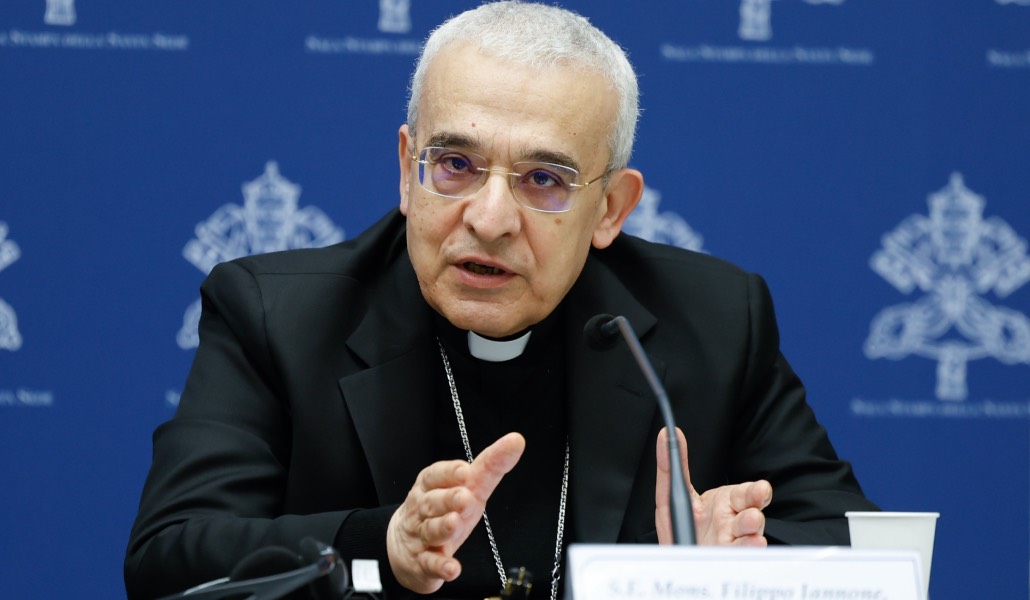 Iannone, durante una rueda de prensa en el Vaticano el 14 de marzo de 2024