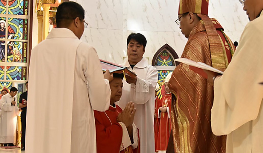 Un momento de la ordenación episcopal de Wang Zhengui, celebrada este miércoles.