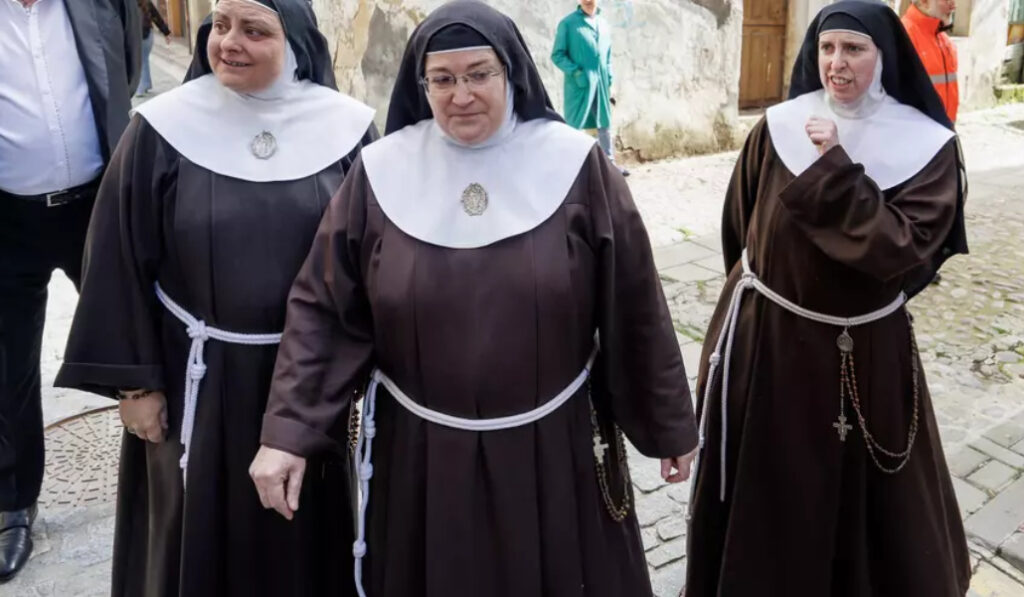 Las exreligiosas de Belorado.