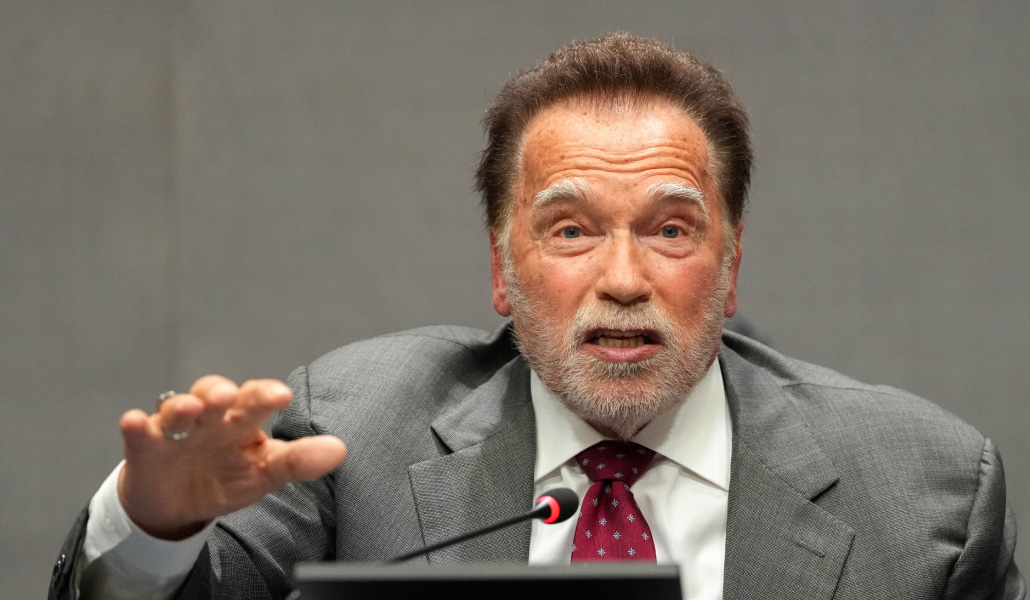 Schwarzenegger llama a erradicar la contaminación