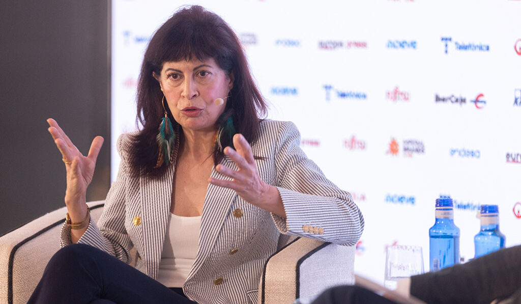 La ministra de Igualdad en un desayuno informativo de Europa Press