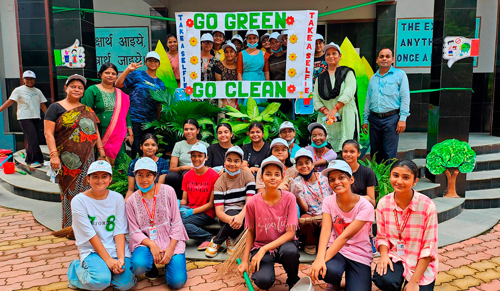 Acto por la creación de las Hermanas de Notre Dame en la India, miembros de la Plataforma Laudato Si’.