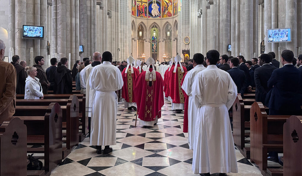 Entrada a la catedral.