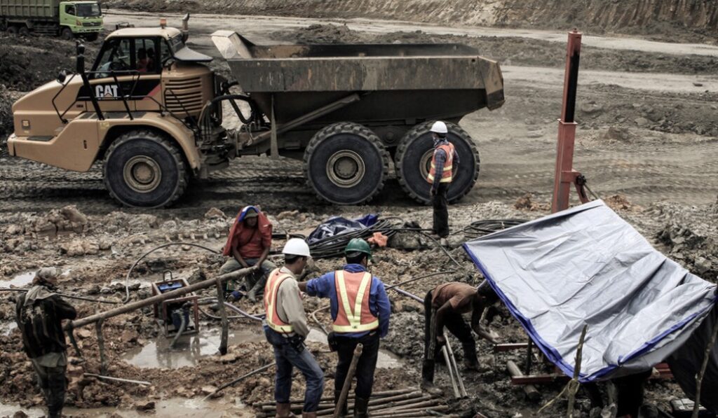La directiva de diligencia debida pretende que las empresas se responsabilicen de proteger los derechos humanos y el medio ambiente en su cadena de valor.