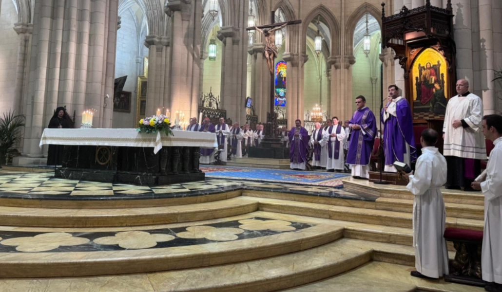 El arzobispo de Madrid durante la Eucaristía