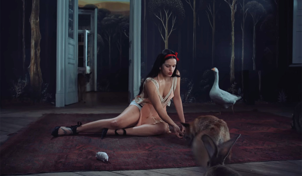 Una escena del vídeo 'Berghain' de Rosalía