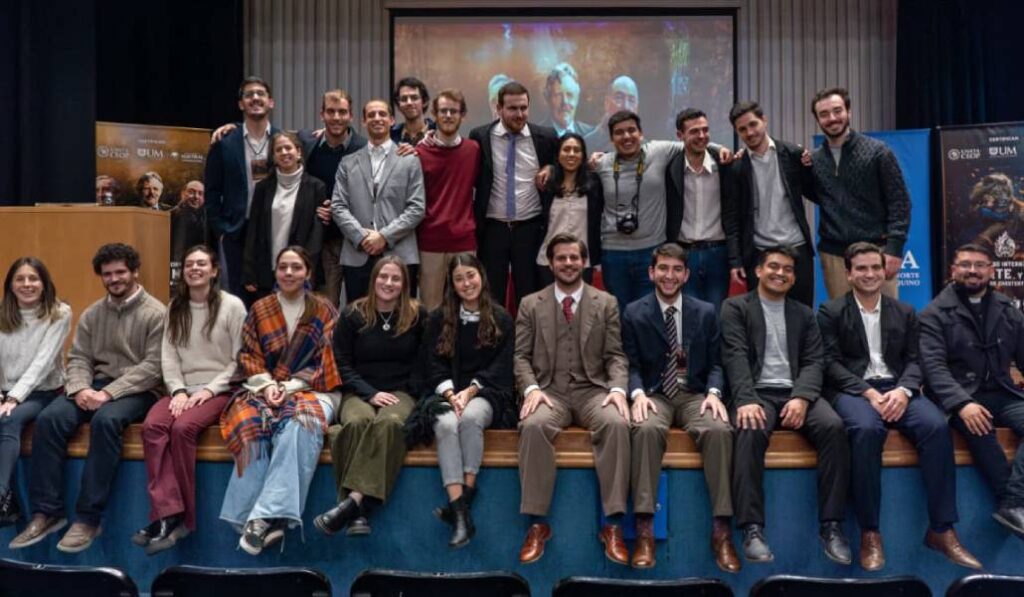 Ponentes y asistentes a una de las ediciones anteriores de este congreso sobre Tolkien, C. S. Lewis y Chesterton.