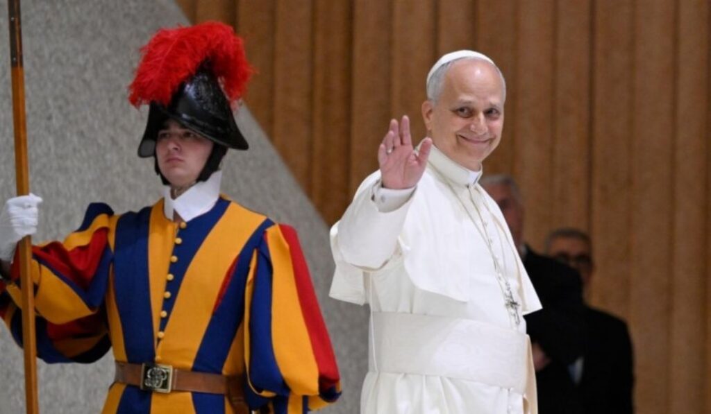 León XIV en el Aula Pablo VI del Vaticano