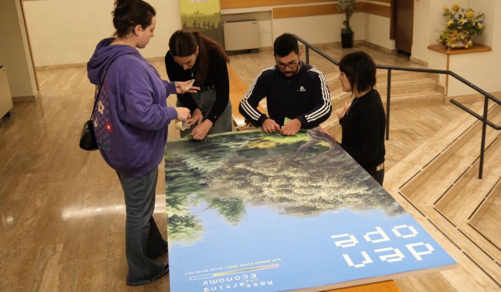 Preparativos del encuentro, este jueves. Foto: EoF.