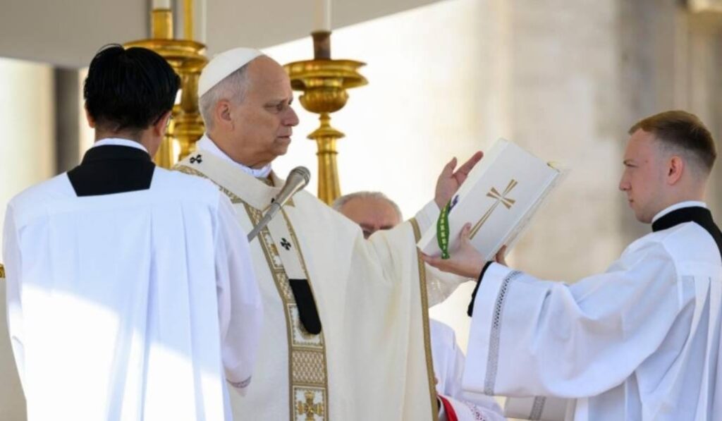 El Santo Padre durante un momento de la celebración.