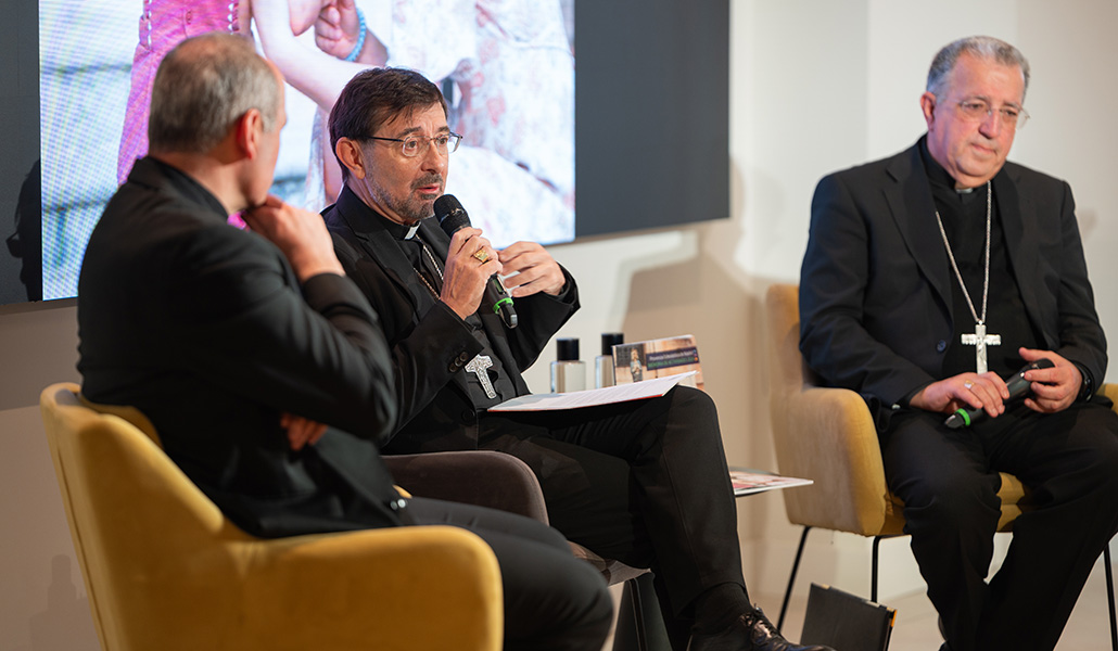 Antonio Prieto, José Cobo y Ginés García presentaron juntos la obra combinada de sus tres diócesis.