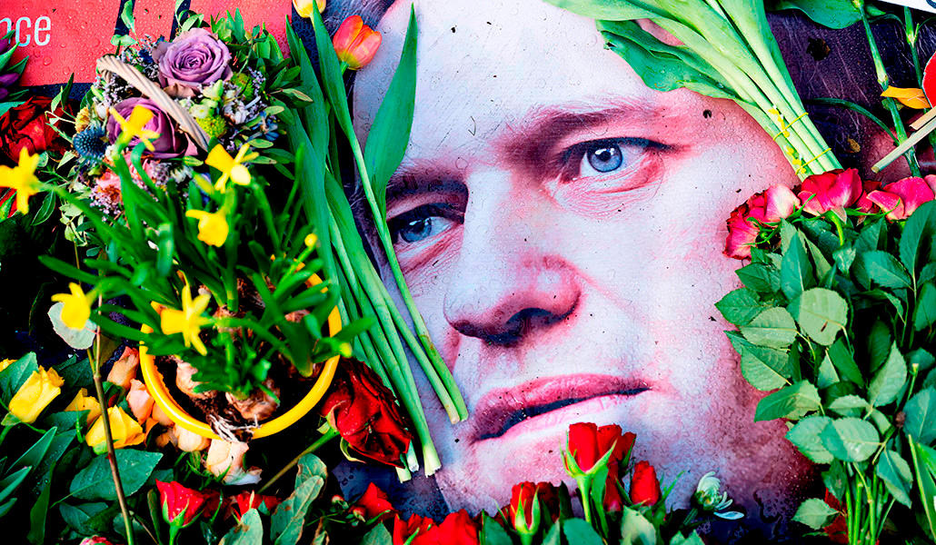 Tributo a Navalni ante la Embajada de Rusia en Dinamarca, el 17 de febrero de 2024.