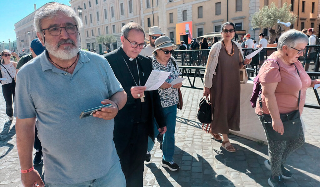 Antonio Javier Aranda rezó a Jesús Obrero en su peregrinación.