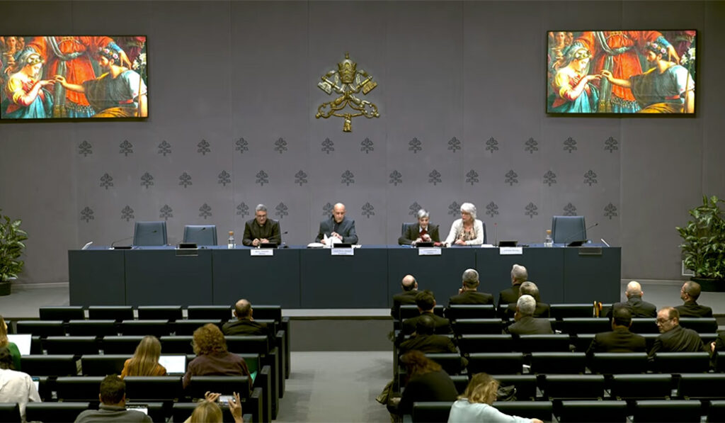 Un momento de la presentación del documento