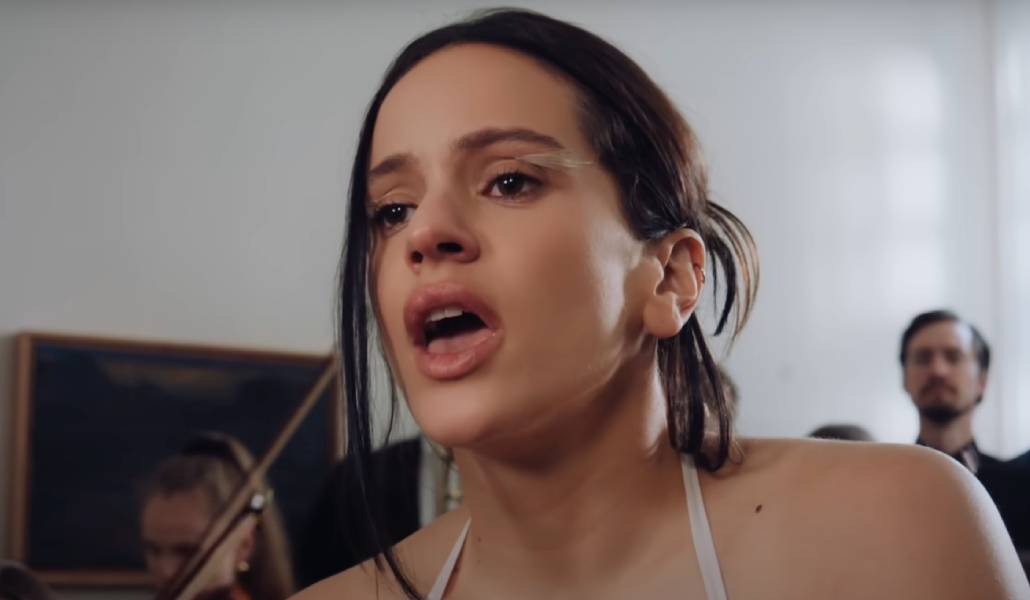 Rosalía en el clip de 'Berghain', de su último trabajo
