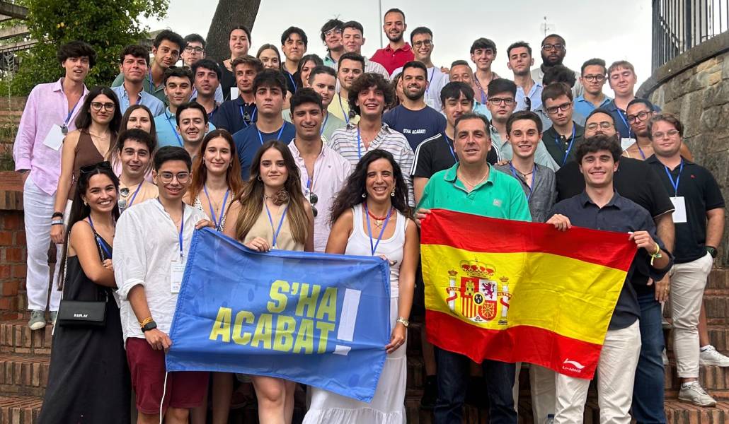 Jóvenes de S'ha Acabat! en uno de sus últimos encuentros. Foto: S'ha Acabat!