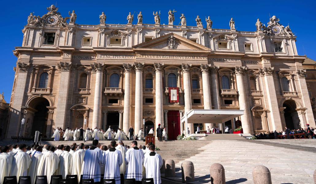 Vista de la plaza de San Pedro en la Misa del pasado domingo. La Santa Sede ha anunciado un superávit de 1,6 millones de euros.
