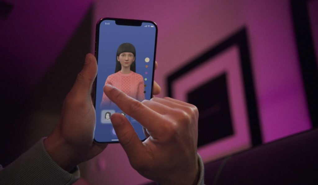 Un adolescente utiliza el avatar de una aplicación de Inteligencia Artificial para tener compañía.