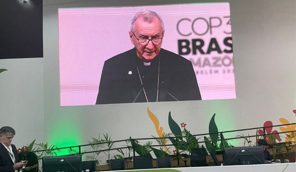 Proyección de la intervención de Pietro Parolin.