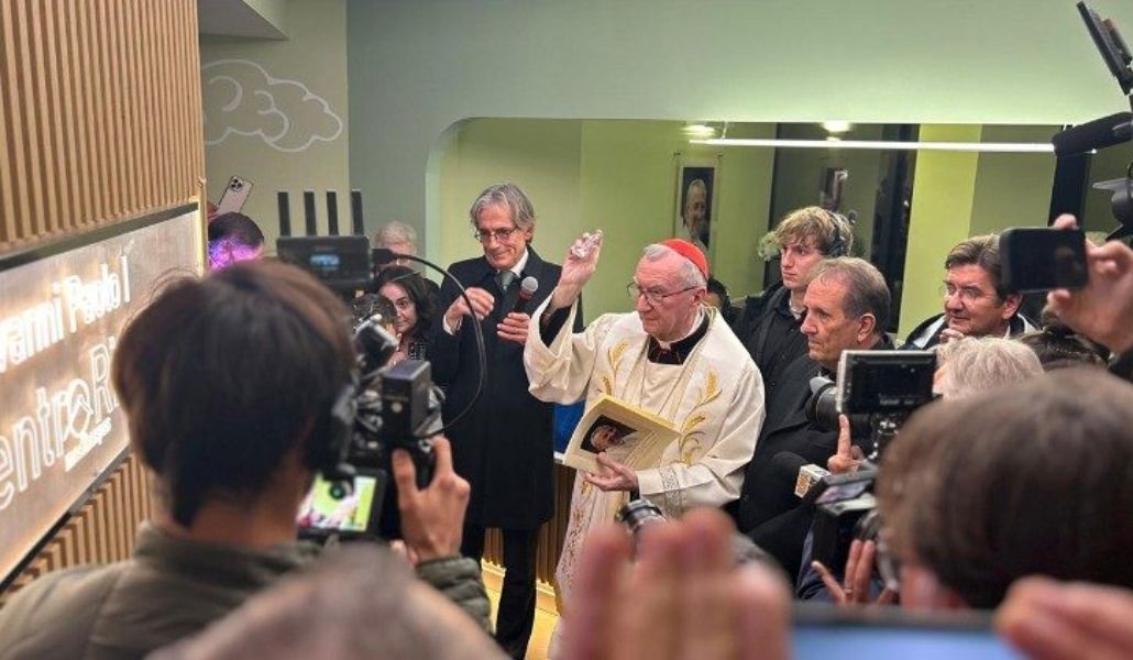 Pietro Parolin bendice las instalaciones del Centro de Rehabilitación Juan Pablo I.