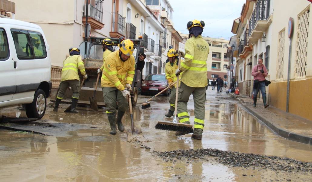 Labores de limpieza en Cártama tras el temporal. Foto: Ayuntamiento de Cártama.