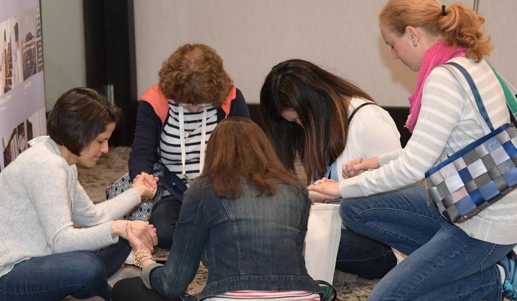 Las que menos se sienten escuchadas son las que participaron desde las parroquias. Foto: CNS.