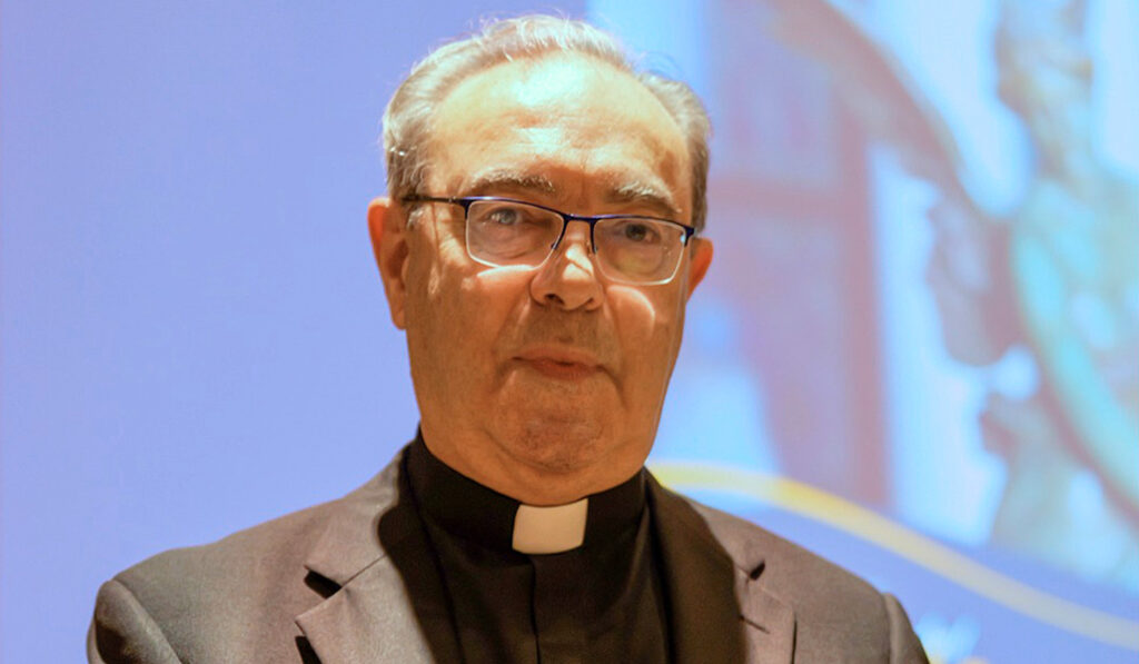 Martínez recogió el Premio Fernando Rielo el 10 de diciembre.