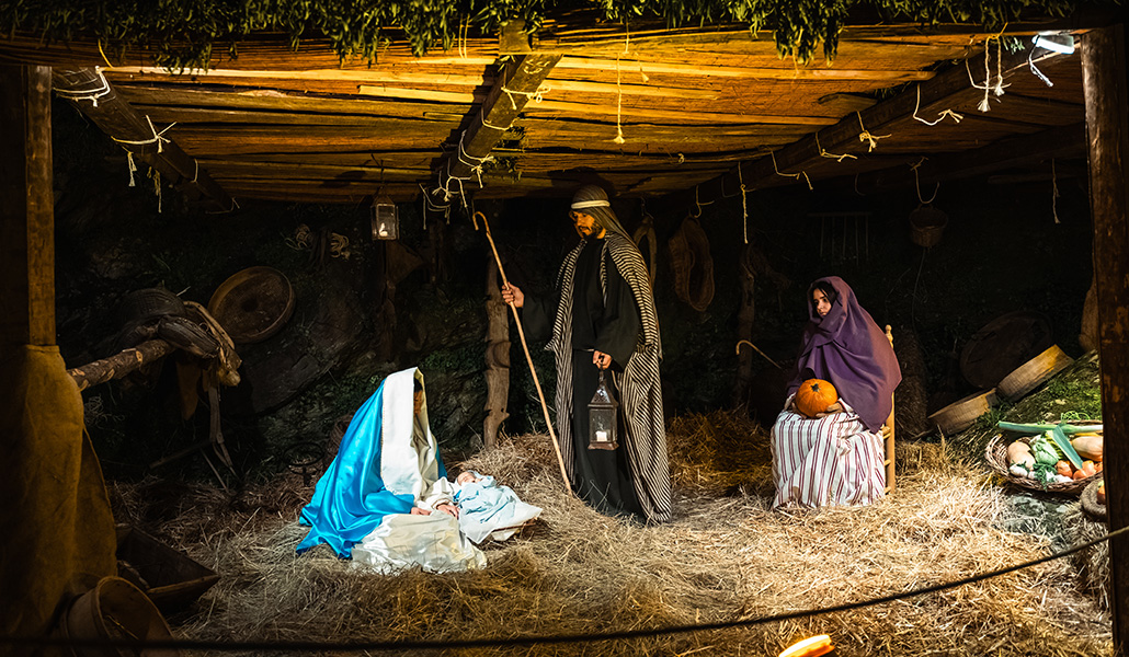 María, el Niño y san José en el portal que monta Buitrago del Lozoya junto con otras 40 escenas.