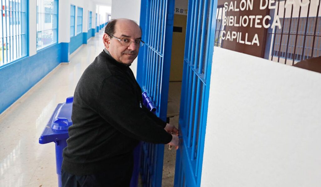 Florencio Roselló en la cárcel de Castellón. Es también director de Pastoral Penitenciaria en la Conferencia Episcopal.