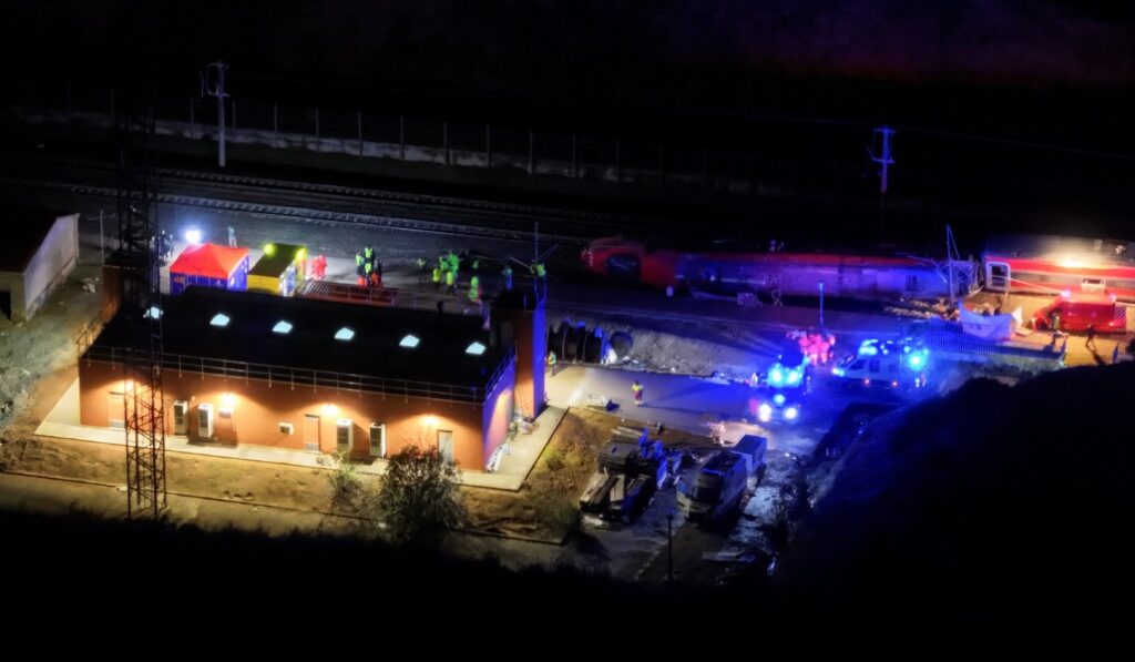 Fotografía obtenida por un dron de la zona del accidente. Foto: Reuters / Leonardo Benassatto.