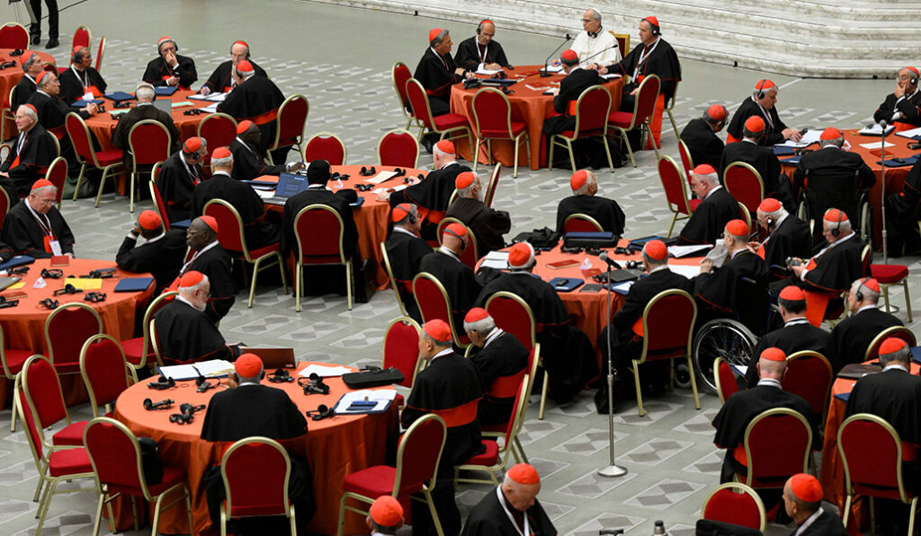 La cita mantuvo el formato de mesas redondas utilizado en el Sínodo.