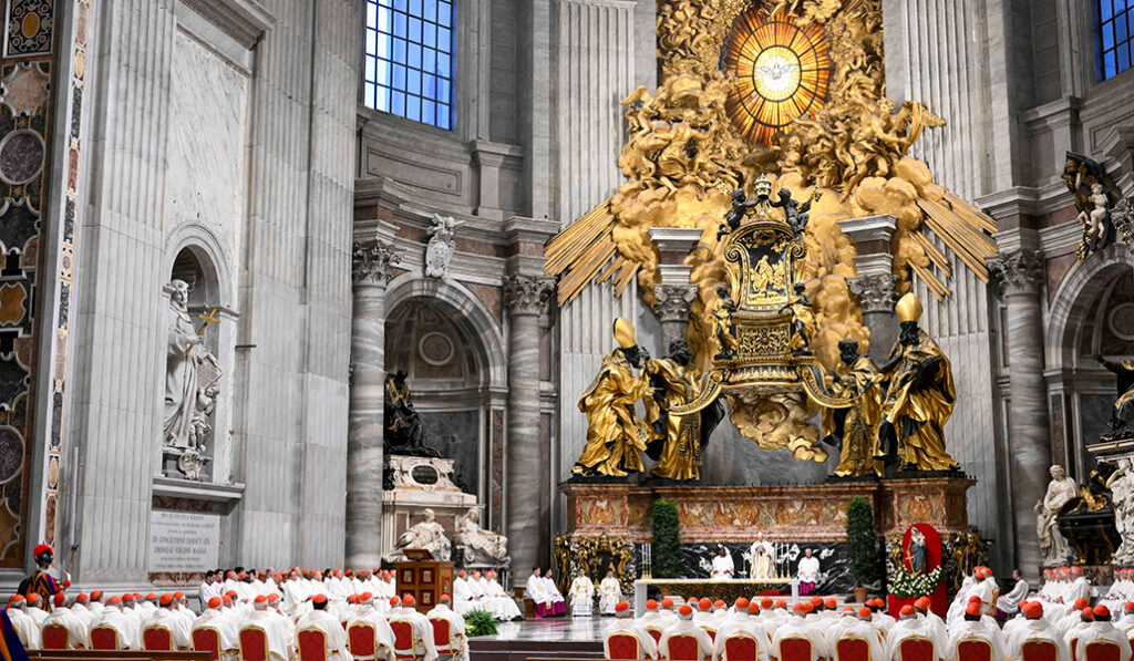 Un momento de la Misa en la basílica de San Pedro.