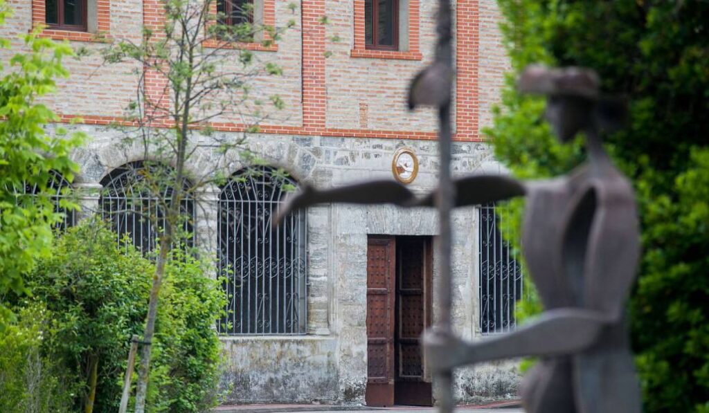 Fachada exterior del monasterio de Belorado.