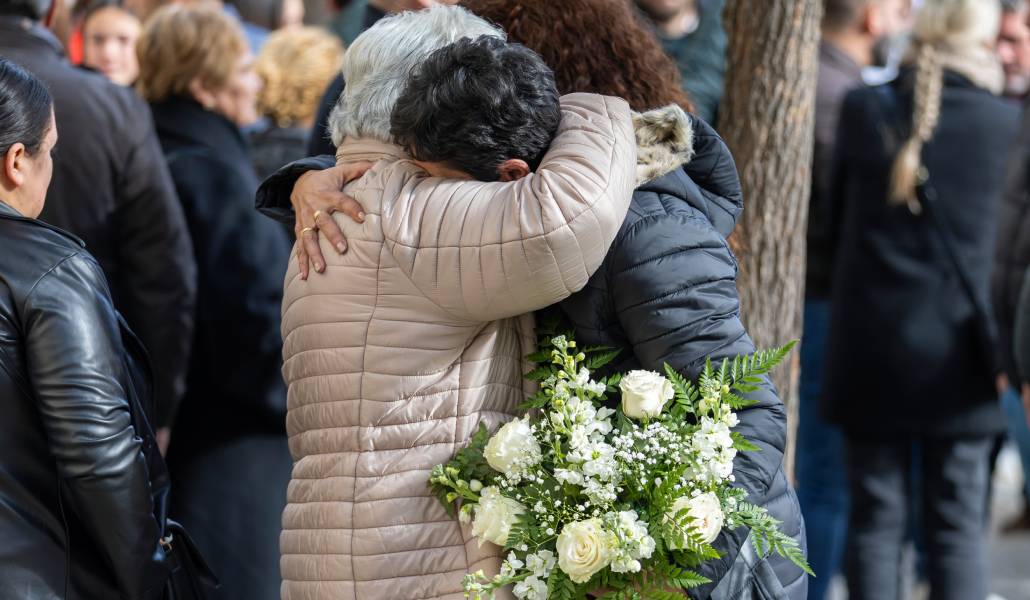 «Quieren tener a la Virgen presente y quieren rezar», dice Romero. Foto: EFE.