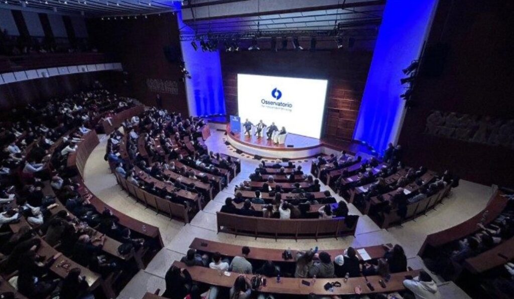 Parolin durante el acto por el 25 aniversario del Osservatorio for Independent Thinking. Foto: Vatican Media.