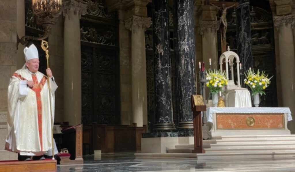 Hebda en la Misa por la paz del domingo en la catedral de San Pablo.
