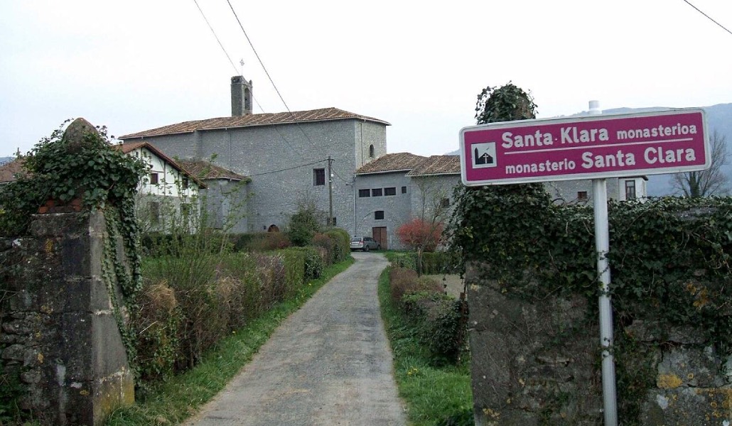 Fachada del monasterio de las exclarisas en Orduña.