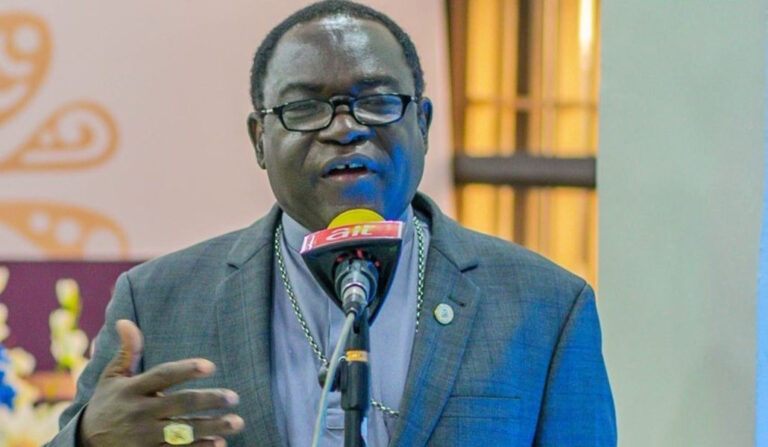 Matthew Kukah durante un acto del Kukah Centre.