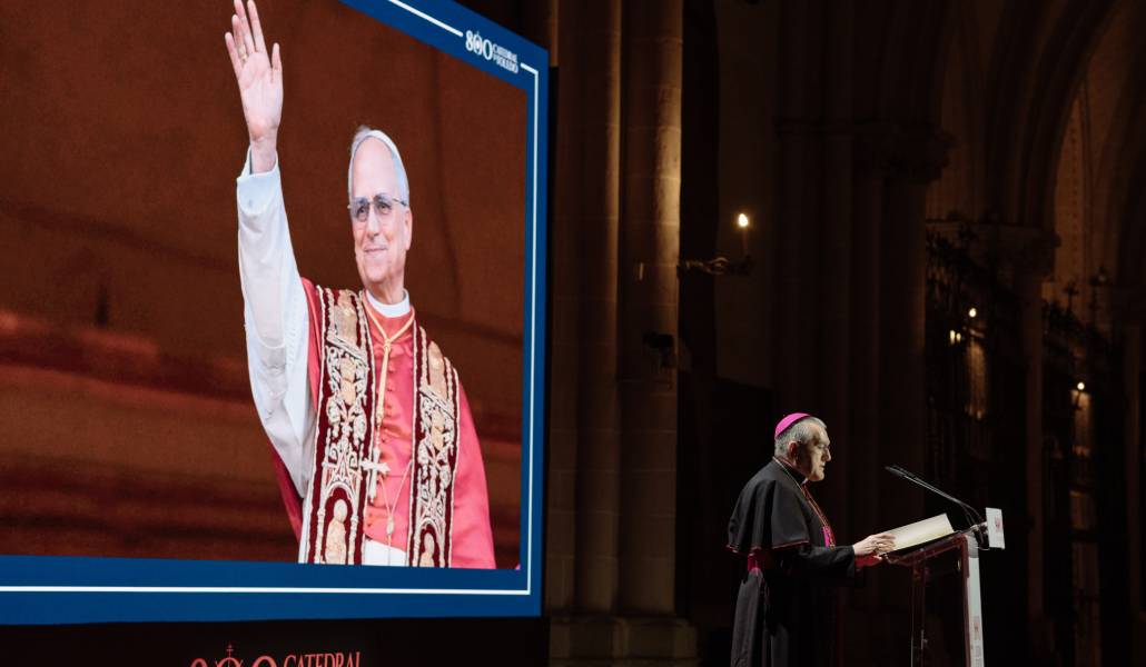 Momento en el que el nuncio en España lee el mensaje del Papa león XIV. Foto: Catedral de Toledo.