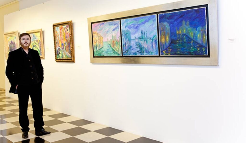 El artista en una de sus exposiciones. Foto: periscarbonell.com