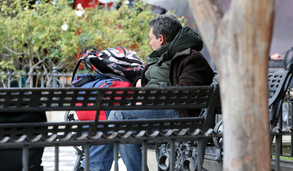 Foto de recurso de una persona que vive en la calle
