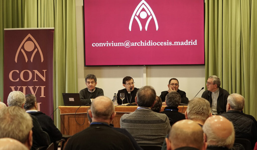 Un momento de la preasamblea de CONVIVIUM