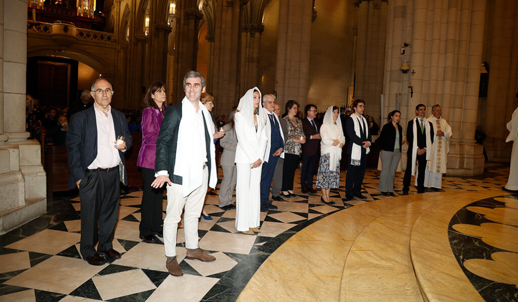 Los grupos grandes permiten una formación de cristianos más significativa y compartida.