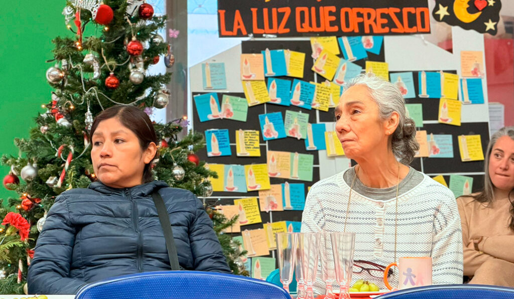 Mujeres de Concepción Jerónima en la visita de Delegación de Gobierno.