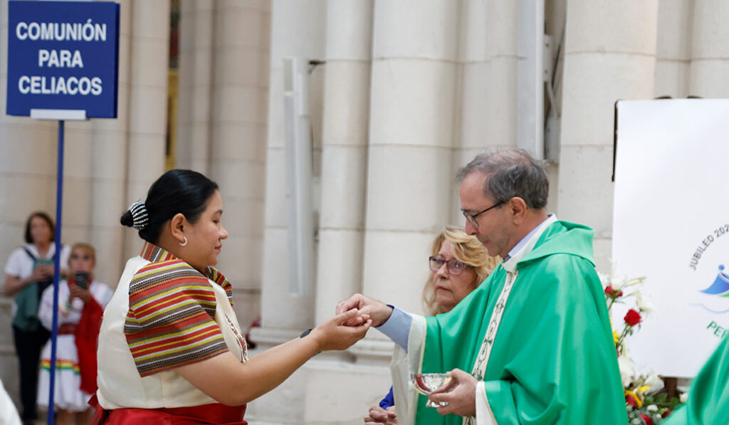 Rufino García pide lógicas más humanas para los CIE y apoyo a la ILP para regularizar migrantes.