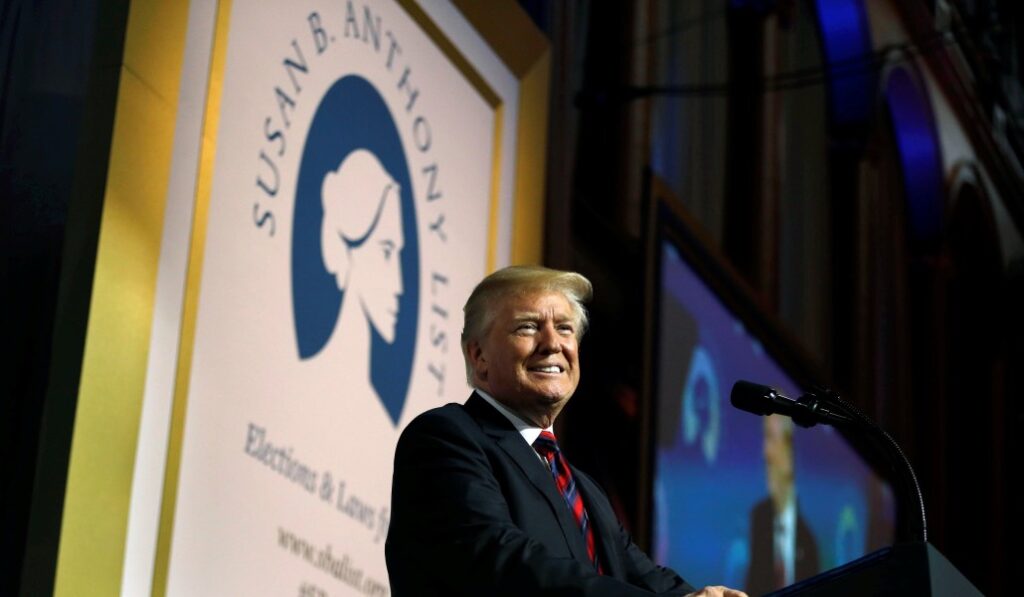 Trump en un acto de la organización provida Susan B. Anthony List, que ahora le critica. Foto: CNS.