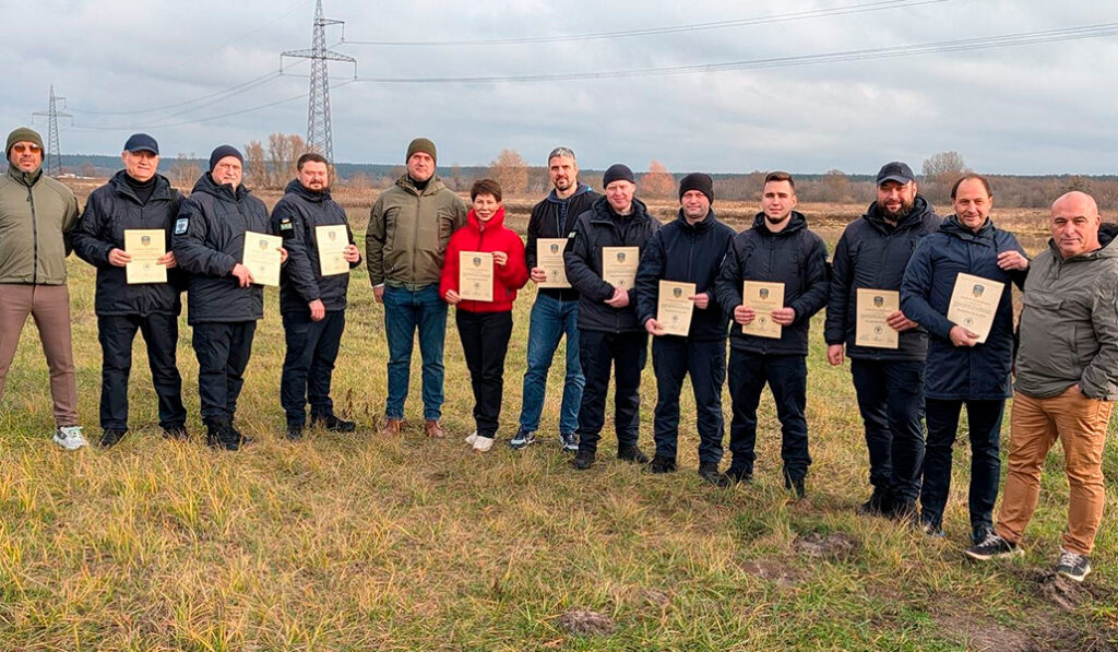 Certificados de la formación en desminado impartida por Goa Tactical a personal ucraniano.