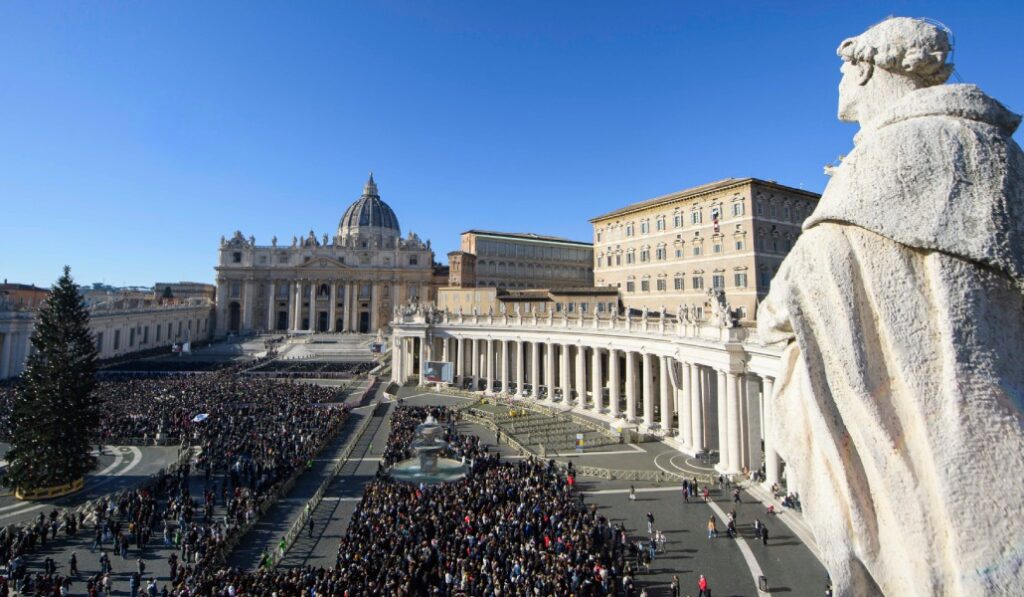 Ángelus del 28 de diciembre, último del año. Foto: CNS / Vatican Media.