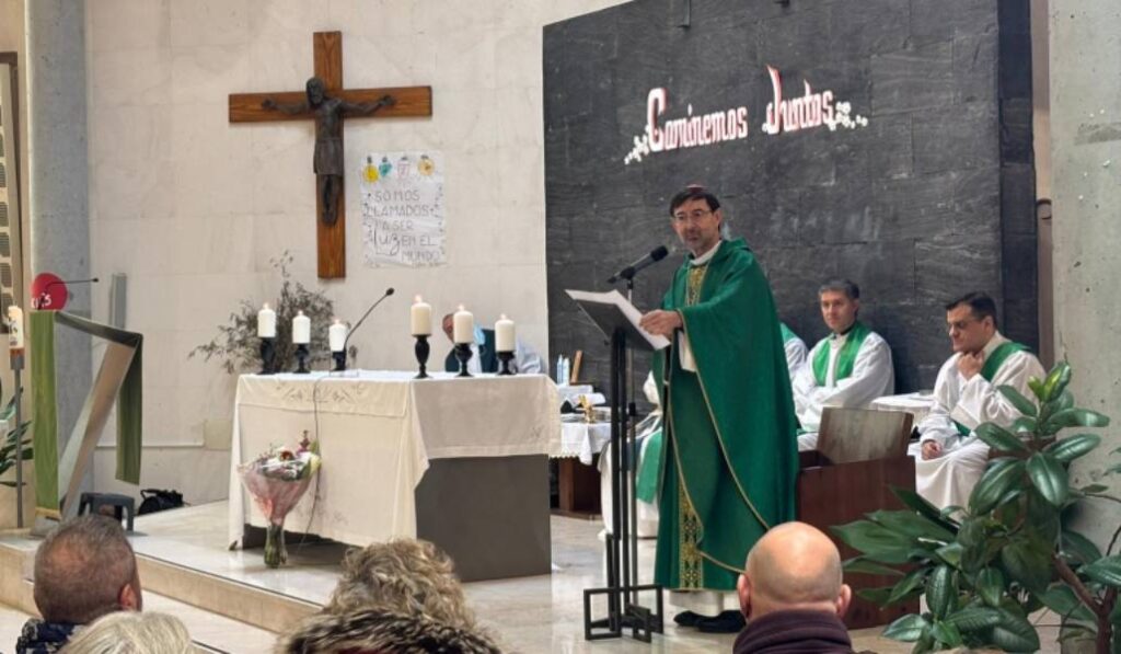 El arzobispo durante la Misa. Foto: Archimadrid.